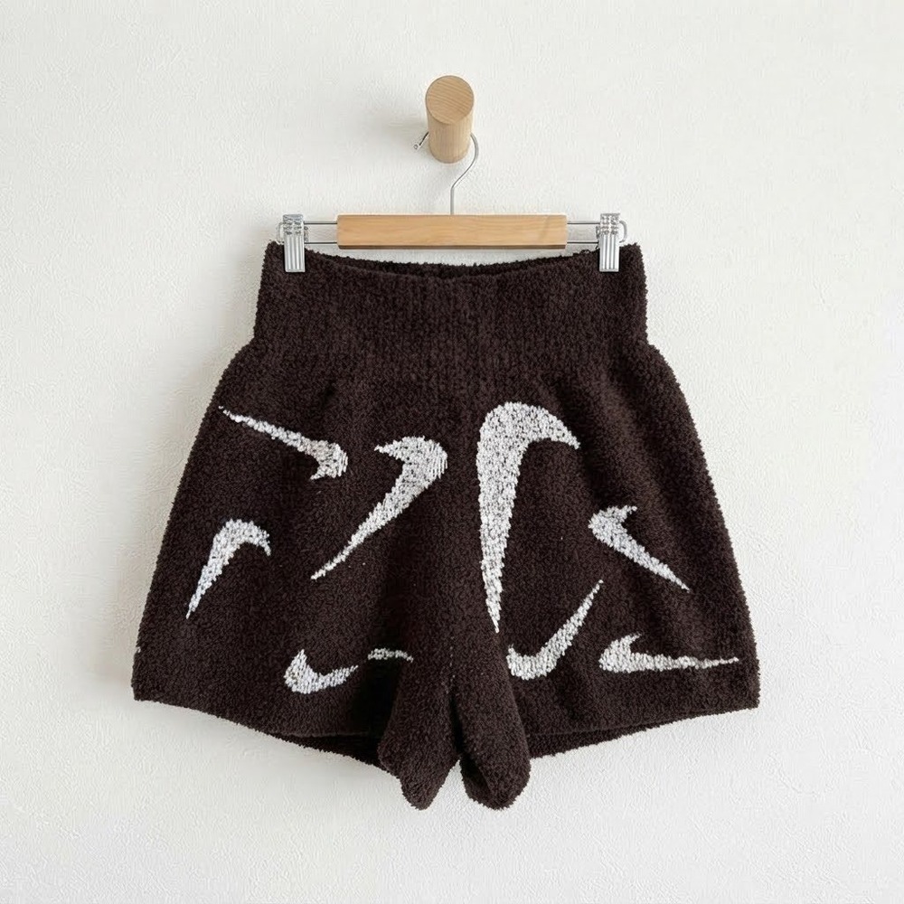 Nike Sportswear Phoenix Cozy Bouclé High Waisted Shorts Brown Size S Swoosh